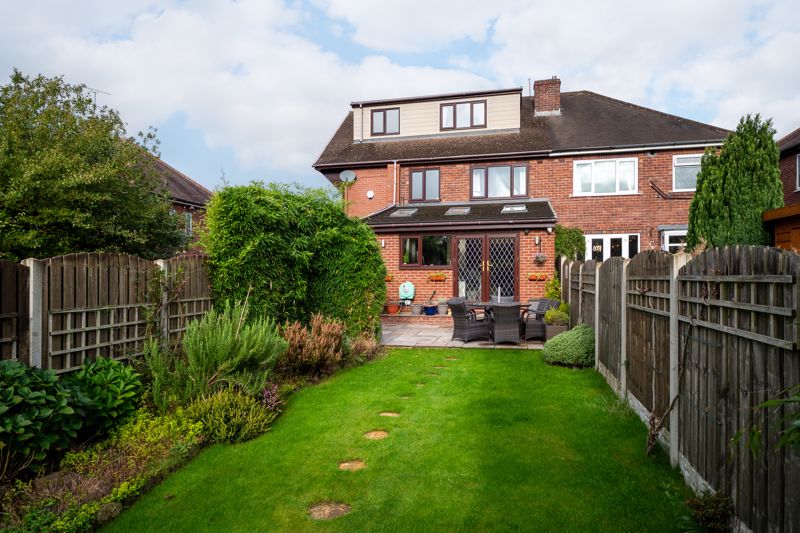 Meadow Head Drive Meadowhead